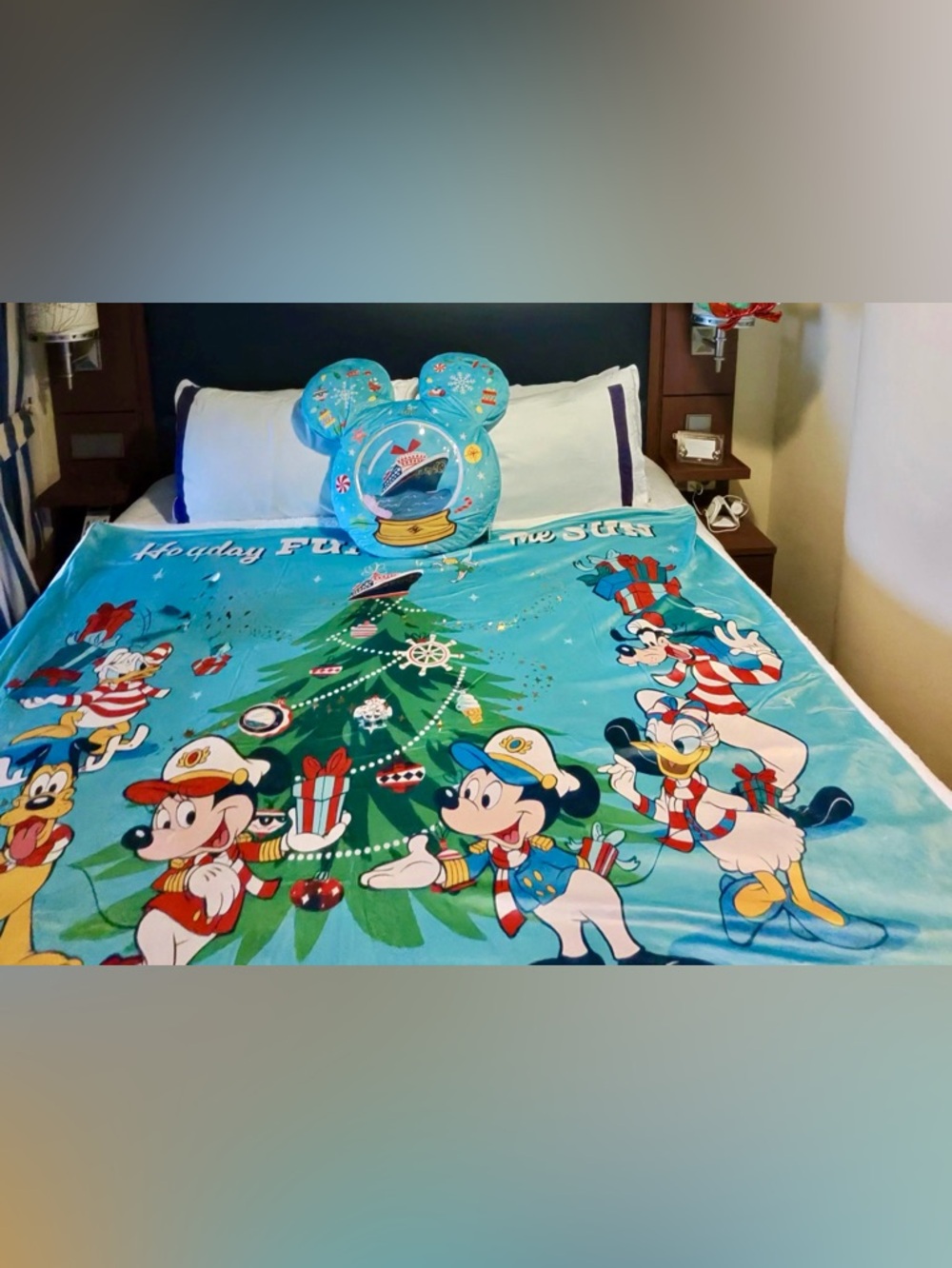 Magical Holiday at Sea: Disney Cruise Line Christmas Set